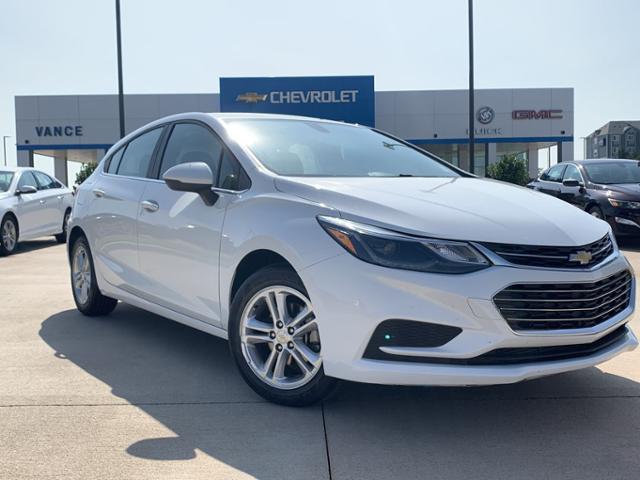 PreOwned 2017 Chevrolet Cruze 4dr HB 1.4L LT w/1SD 4dr